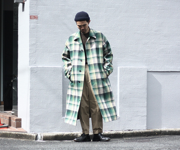 AURALEE WOOL CHECK MELTON LONG SOUTIEN COLLAR COAT.   andPheb