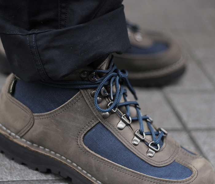 DANNER FEATHER LIGHT GUNMETAL GORE-TEX MADE IN USA | andPheb Staff Blog