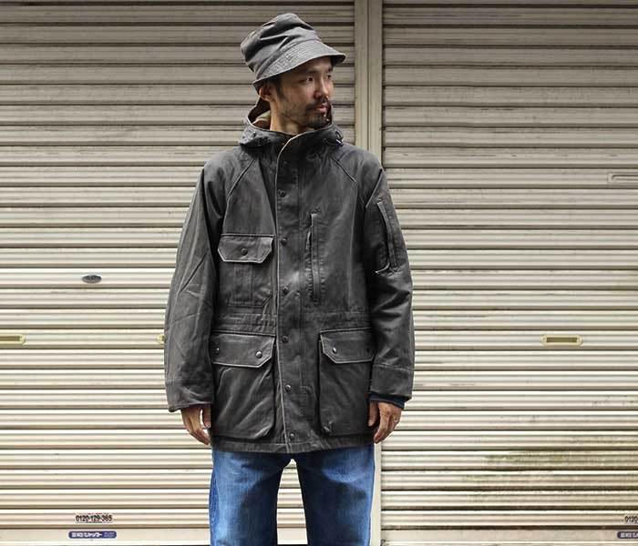 ENGINEERED GARMENTS,Field Parka。重たいカラーですが僕ら