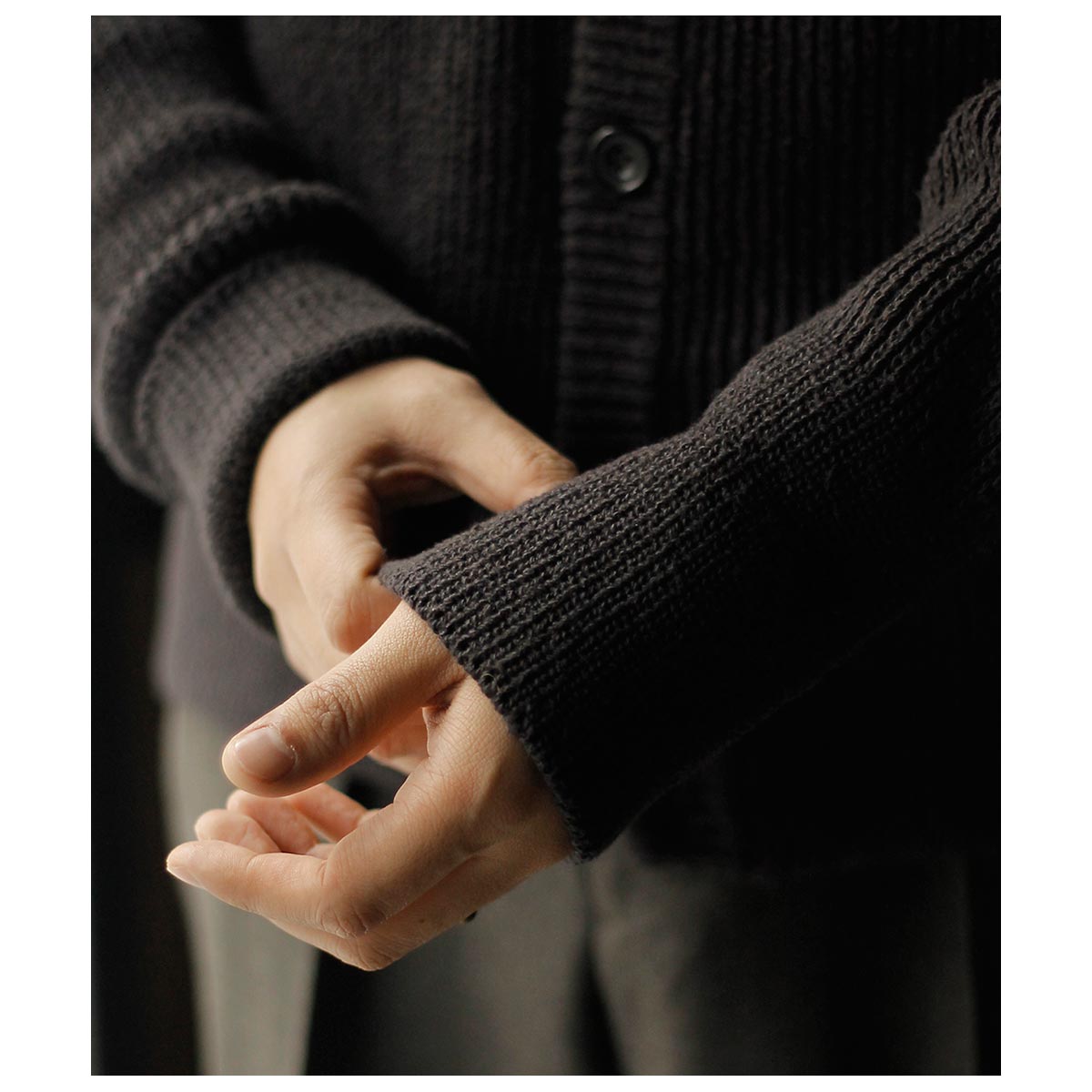 オーベルジュ AUBERGE シルク Vネック カーディガン 