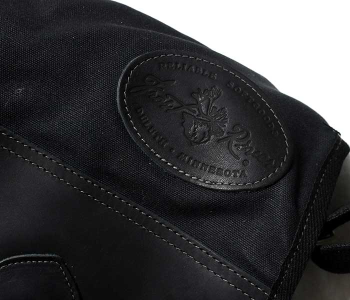 �ե����ȥ�С� FROST RIVER ����ꥫ�� ���������Хå� ''�ץ�ߥ��� ����ꥢ �֥꡼�� ��å��󥸥㡼�Хå�'' �֥�å� ��å����ɥ��åȥ� �Хå� (FR-898N-BLK)