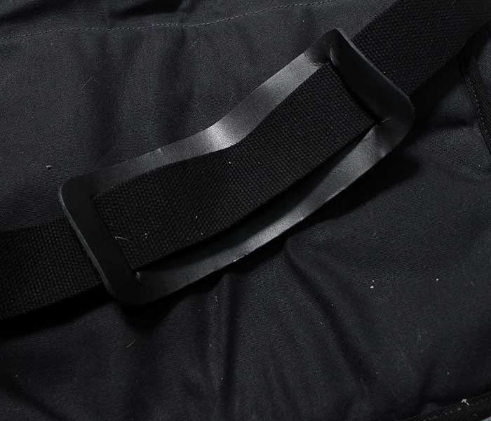 �ե����ȥ�С� FROST RIVER ����ꥫ�� ���������Хå� ''�ץ�ߥ��� ����ꥢ �֥꡼�� ��å��󥸥㡼�Хå�'' �֥�å� ��å����ɥ��åȥ� �Хå� (FR-898N-BLK)