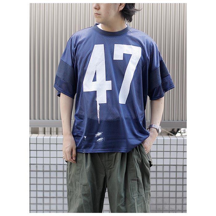 VAUNDY サイン入りTシャツ2枚とサイン入りメッシュポーチのセット Amazon.co.jp: セカオワ 深海Tシャツサイン入りとサングラス