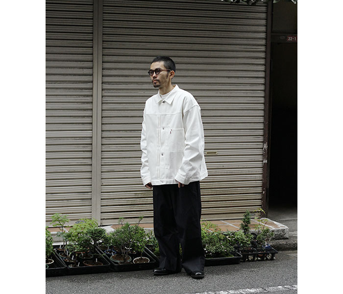 インテリム INTERIM ハイパービッグ ファーストモデル ホワイト