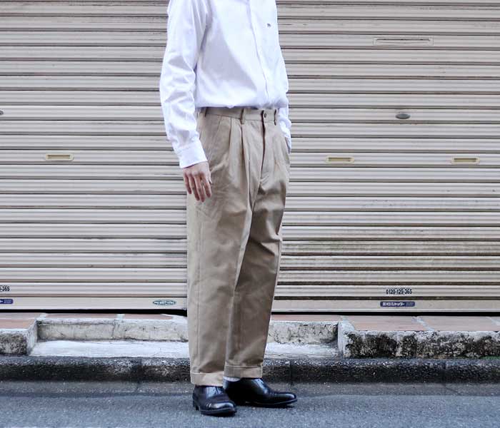 SCYE BASICS サイベーシックス タック入り チノスラックス