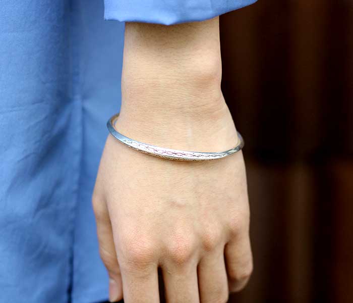 トゥアレグ シルバーバングル TOUAREG SILVER BANGLE THIN LARGE トゥアレグ シルバーバングル TOUAREG SILVER BANGLE THIN LARGE