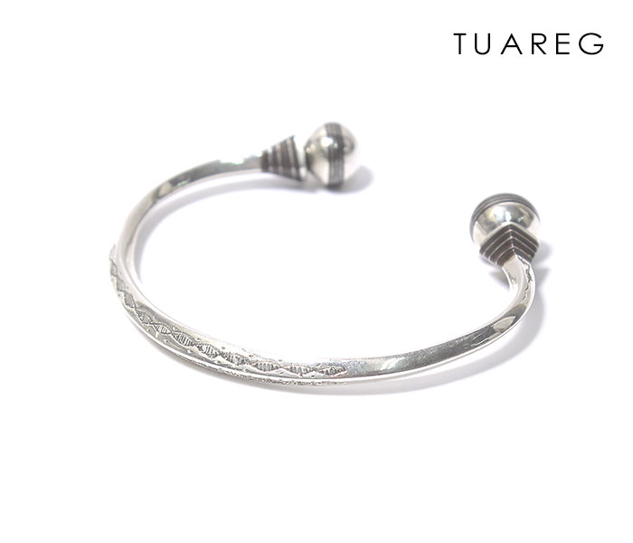 トゥアレグ シルバーバングル TOUAREG SILVER BANGLE THIN LARGE トゥアレグ シルバーバングル TOUAREG SILVER BANGLE THIN LARGE
